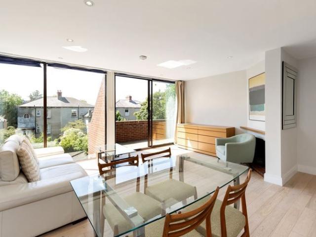 Apartment to rent in Bluebell, North Tipperary