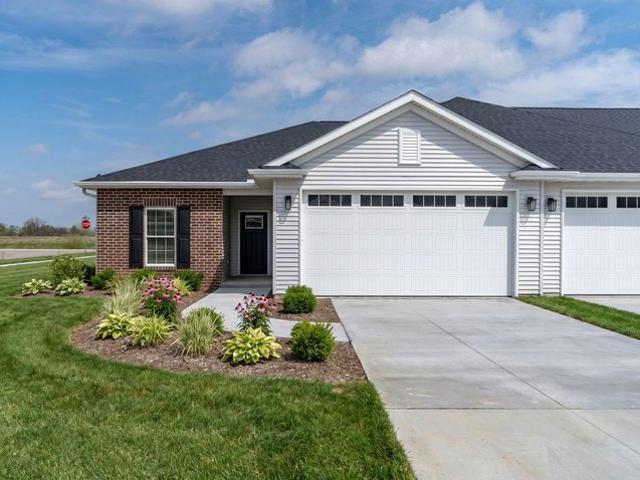 Townhouse for sale in Le Claire, Iowa