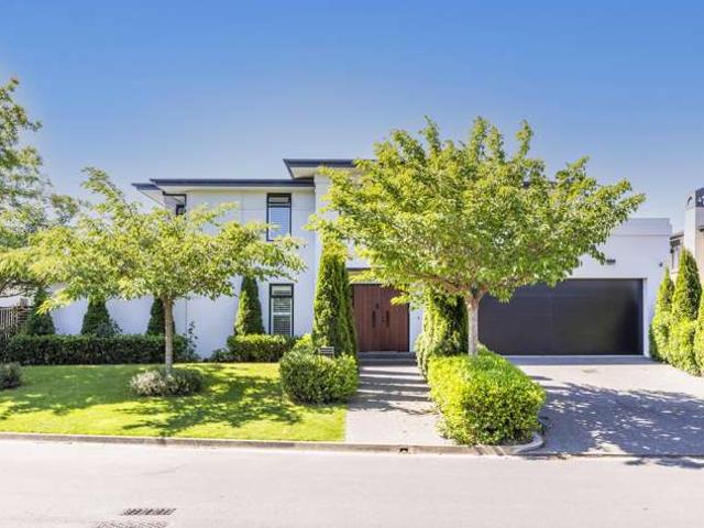 House for sale in Christchurch, Canterbury