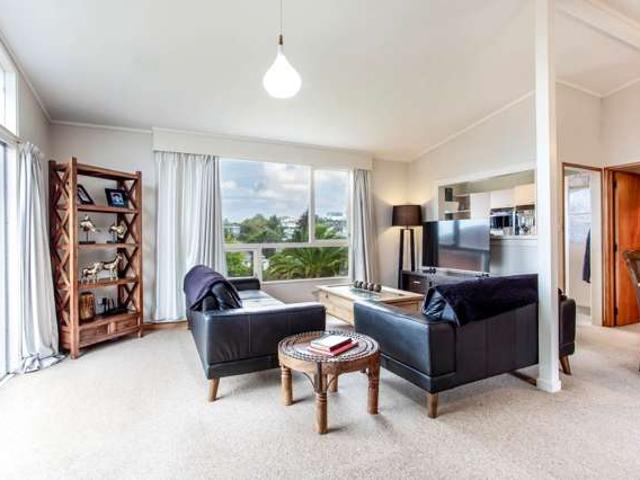 House for sale in Whangaparaoa