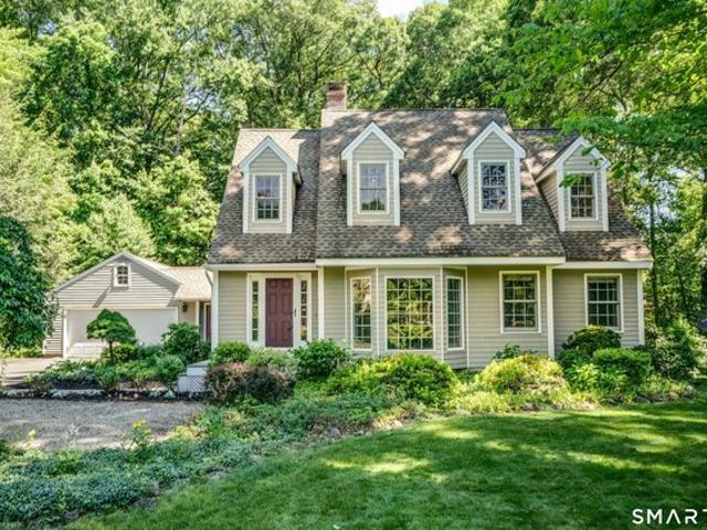 House for sale in Simsbury, Connecticut