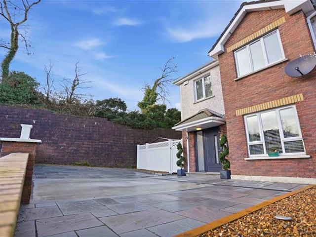 Detached House for sale in Bailieborough, Ulster