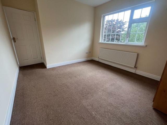Terraced House for sale in Athlone