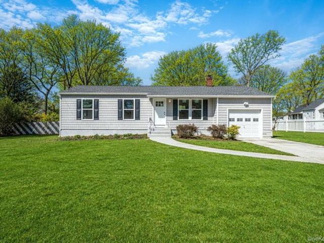 House for sale in Centereach, New York