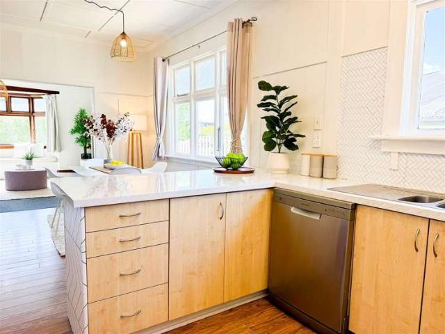 House for sale in Otakou