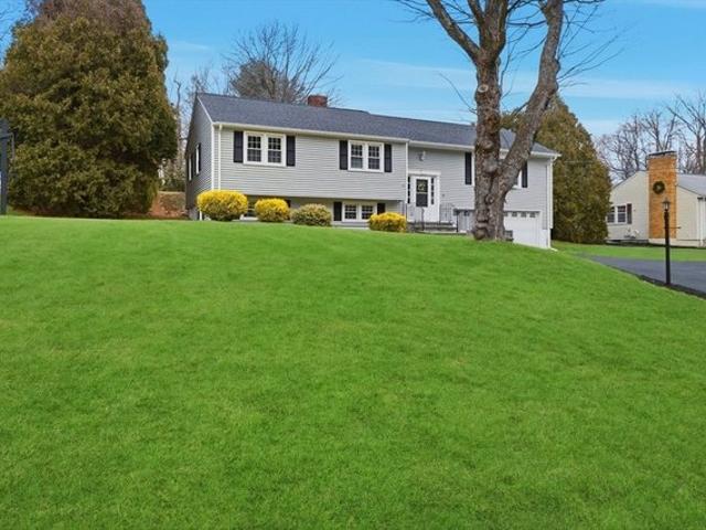 House for sale in Holden, Massachusetts