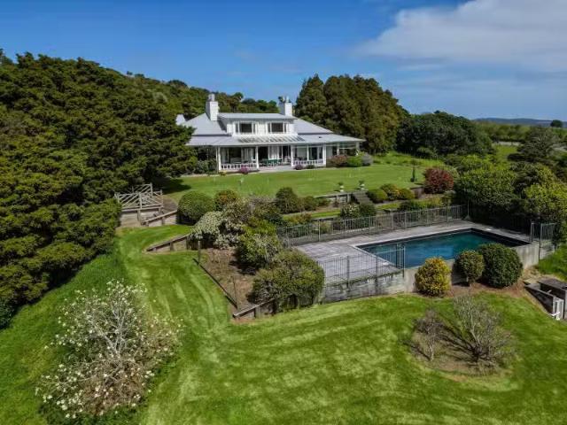 House for sale in Kawau Island