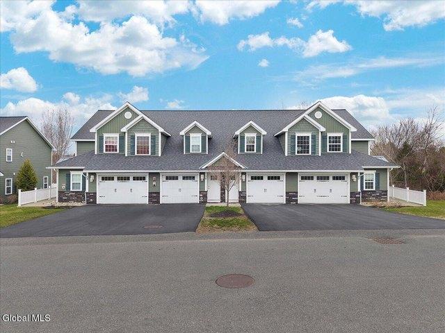 Condo for sale in Saratoga, New York