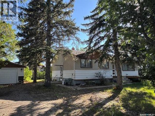 House for sale in Assiniboia, Saskatchewan