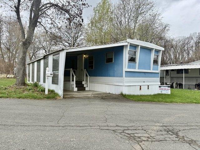 House for sale in Hampden, Massachusetts