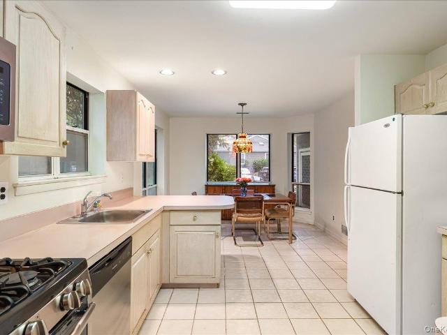 Condo for sale in Town of Smithtown, Suffolk County