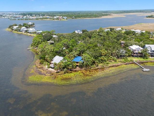 House for sale in Crawfordville, Florida