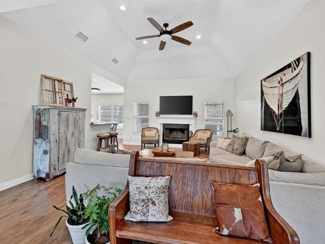 House for sale in Pottsboro, Texas