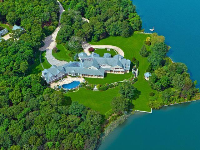 House for sale in Wainscott, New York