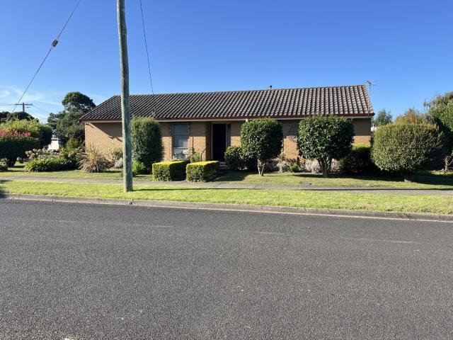 House for rent in Sale, Victoria