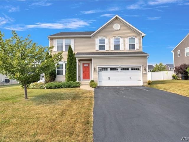 House for sale in Bowmansville, New York