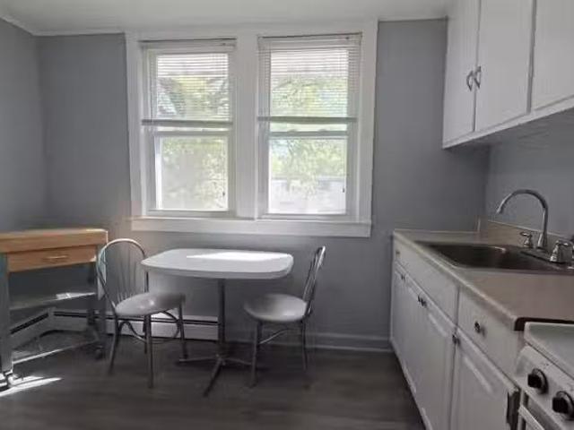 Apartment for rent in Clifton
