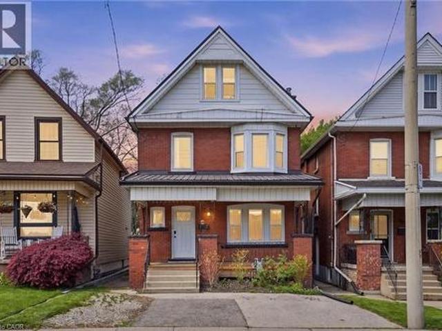 House for sale in Ancaster, Ontario