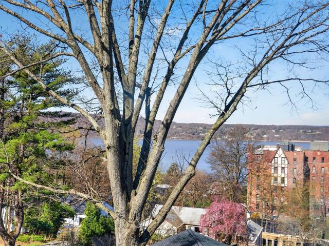 Condo for sale in Dobbs Ferry, New York
