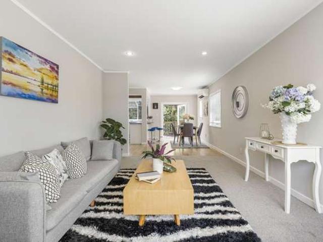 House for sale in Wairau Valley