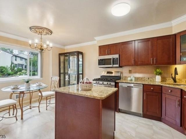 Townhouse for sale in Florham Park, New Jersey