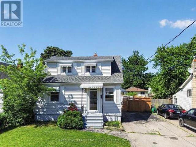 House for sale in Niagara, Ontario