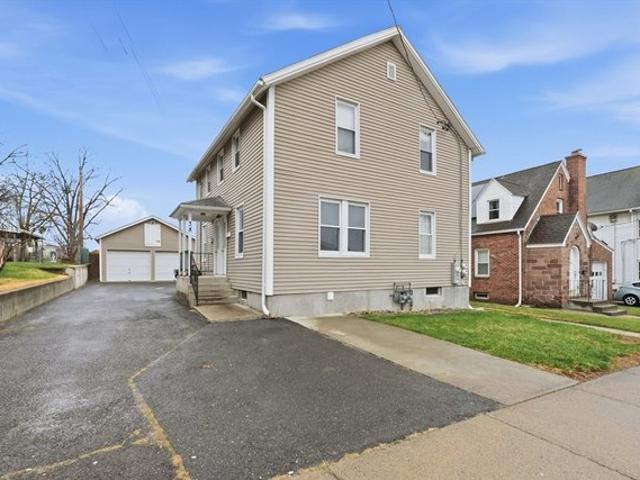 House for sale in Hampden, Massachusetts