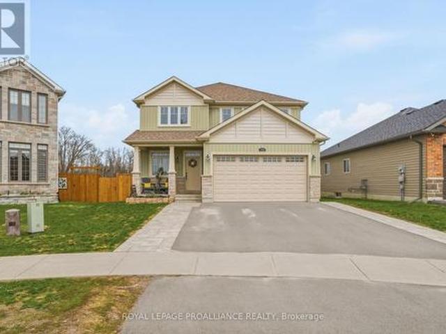 House for sale in Ontario