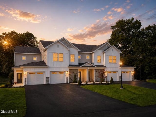 Condo for sale in Saratoga, New York