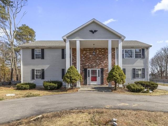 House for sale in Braintree, Massachusetts