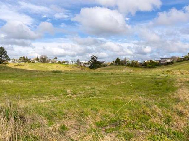 Land for sale in Huntly, Waikato