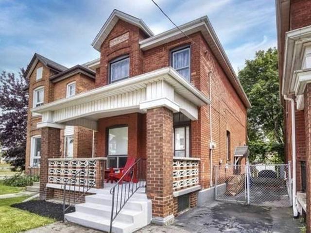 House for rent in Ancaster, Ontario