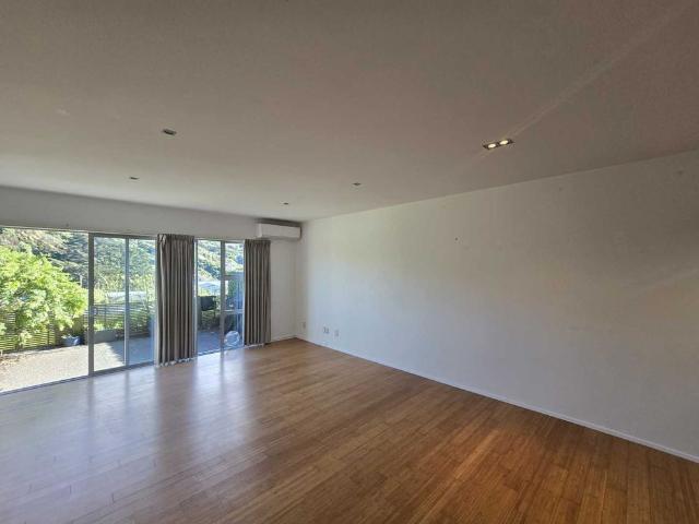 Townhouse for rent in Karori, Wellington