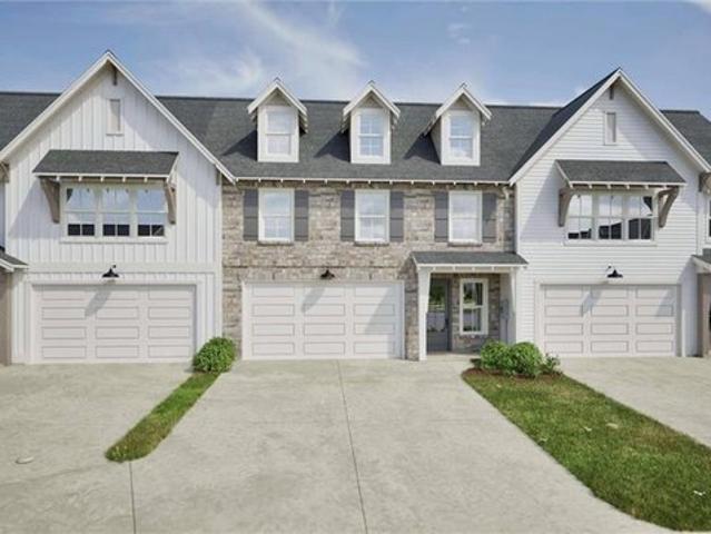 Townhouse for sale in Auburn, Alabama