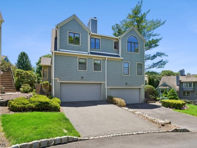 Townhouse for sale in Passaic, New Jersey