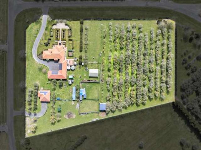 Property for sale in Ohoka, Waimakariri District