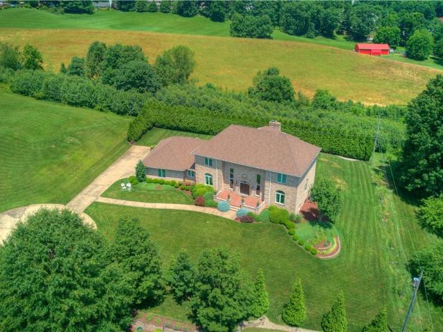 House for sale in Vienna, West Virginia