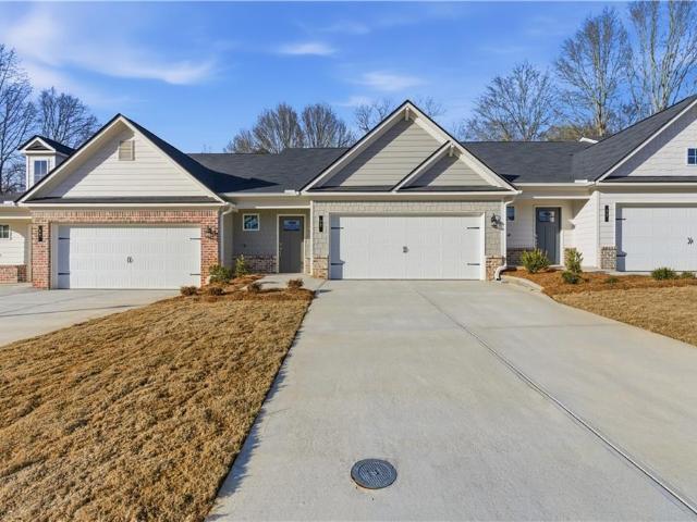 Townhouse for sale in Dawsonville, Georgia