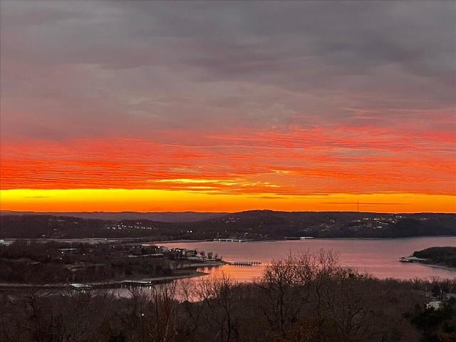 House for sale in Stone, Missouri