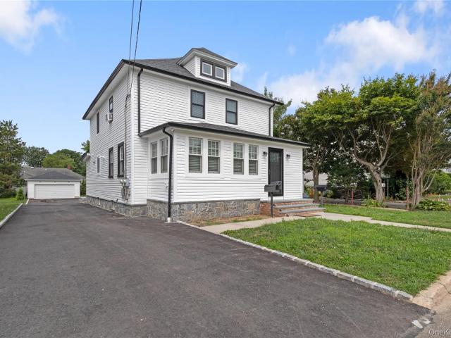 Property for rent in Nassau, New York