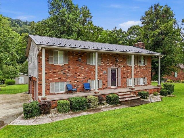 House for sale in Chesapeake, Ohio