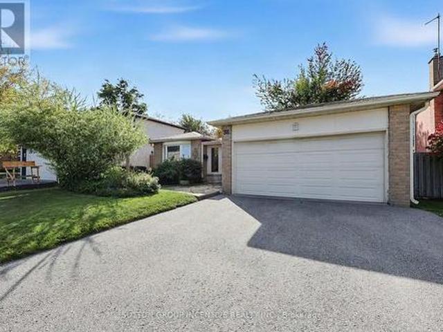House for sale in Barrie, Central Ontario