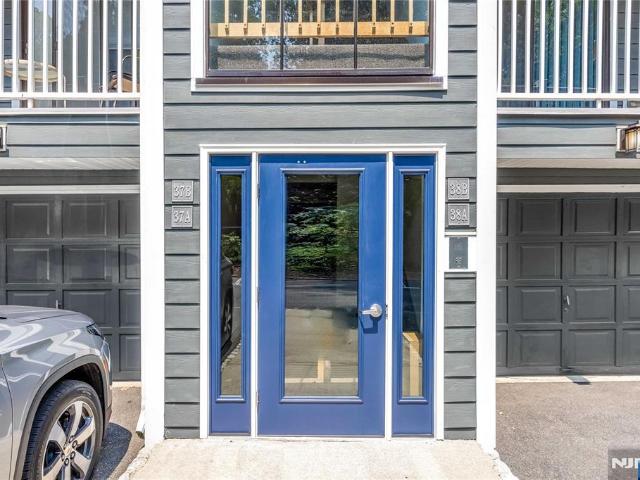 Condo for sale in East Rutherford, New Jersey