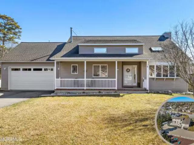 House for sale in Toms River