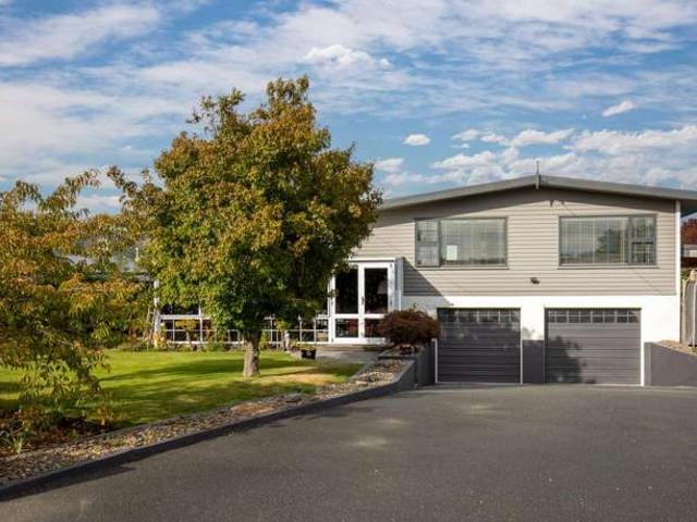 House for sale in Otakou