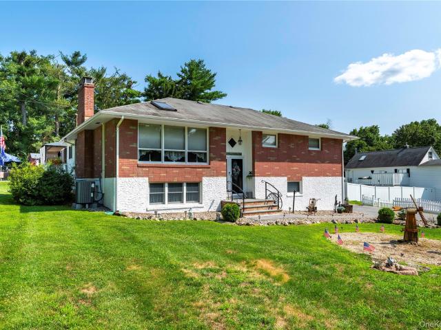 House for sale in Holmes, New York