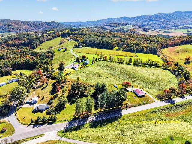 House for sale in Turkey Fork, Grayson County