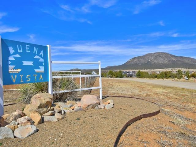 Land for sale in Edgewood, New Mexico