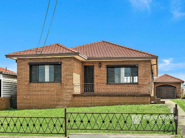 House for rent in Wollongong West, New South Wales