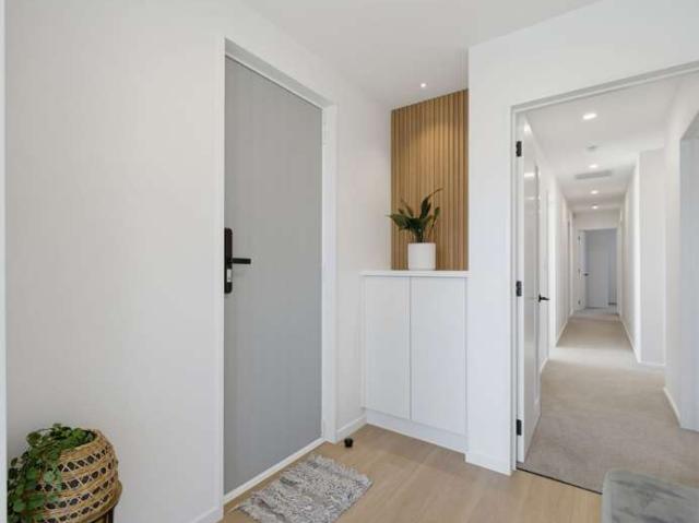 House for sale in Chaslands, Canterbury